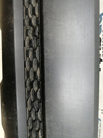 Фотография детали AA045526; Бампер задний; под паркт. (86611-2P000) для Kia Sorento II (2009- 2012)/БУ; Оригинал; Р1, Мелкий дефект; . Фото номер 7