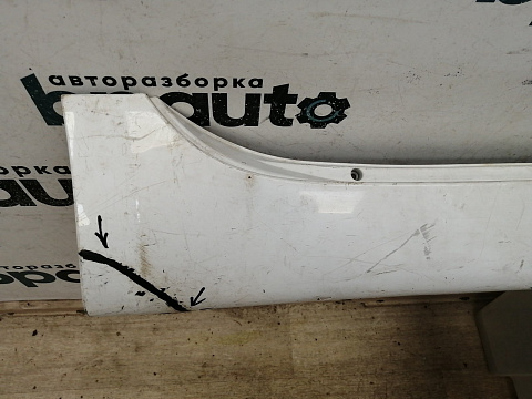 Фотография детали AA041129; Накладка порога правая, пластик (75850-33030) для Toyota Camry/БУ; Оригинал; Р1, Мелкий дефект; . Фото номер 7