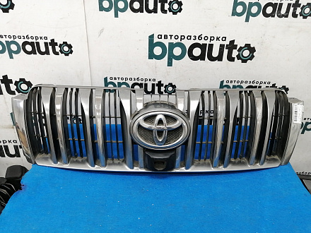 Решетка радиатора Тойота Land Cruiser Prado 150 2010 — 2013, б/у, фото 1