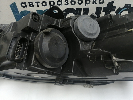 AA046037; Фара галоген правая (5K1941006P) для Volkswagen Golf/БУ; Оригинал; Р1, Мелкий дефект; 