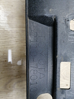 AA045898; Бампер передний; под паркт.; под омыват. (52119-78010) для Lexus NX (2014-2017)/БУ; Оригинал; Р1, Мелкий дефект; 