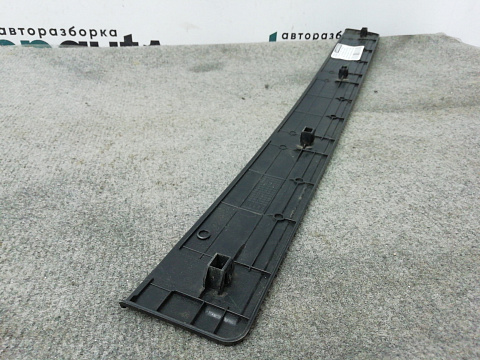 Фотография детали AA006506; Накладка порога переднего левого декор. черная (769B1-JN20A) для Nissan Teana 32/БУ; Оригинал; Р1, Мелкий дефект; . Фото номер 4