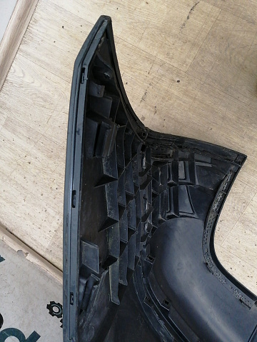 Фотография детали AA044095; Бампер задний; без паркт. (7L6807421) для Volkswagen Touareg/БУ; Оригинал; Р2, Удовлетворительное; . Фото номер 12