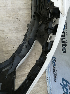 AA044864; Бампер передний; без паркт.; под омыват. (9674576177) для Peugeot 308 I рест. (2011-2015)/БУ; Оригинал; Р1, Мелкий дефект; 