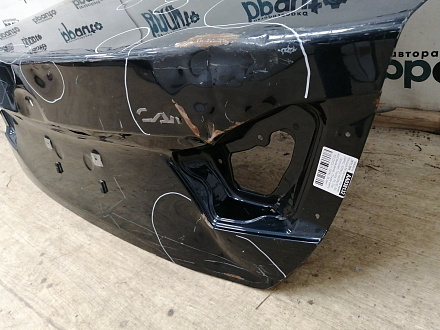 AA038132; Крышка багажника; под камер. (64401-33580) для Toyota Camry/БУ; Оригинал; Р3, Под восстановление; 