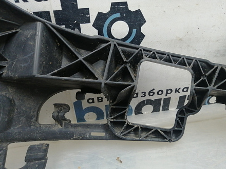 AA045501; Кронштейн, каркас переднего бампера левый (A2048850765) для Mercedes-Benz C-klasse III (W204) (2006-2011)/БУ; Оригинал; Р0, Хорошее; 