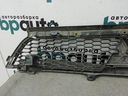AA008538; Решетка радиатора (6402A198) для Mitsubishi Outlander II рест. (2009-2013)/БУ; Оригинал; Р1, Мелкий дефект; 