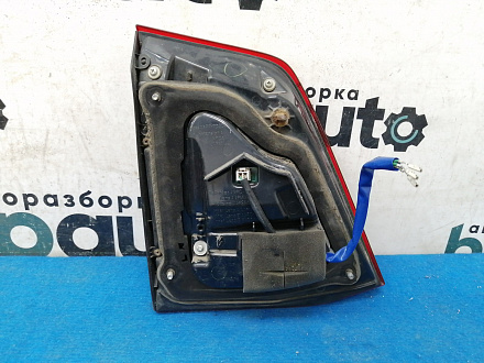 AA017921; Фонарь в крышку багажника правый (81581-60180) для Toyota Land Cruiser 200 (2008 — 2012)/БУ; Оригинал; Р0, Хорошее; 