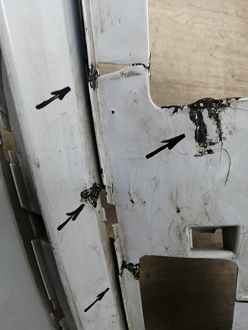 Фотография детали AA045933; Бампер передний, S-Line; под омыват. (8U0807437AS) для Audi Q3 I рест. (2014-2018)/БУ; Оригинал; Р2, Удовлетворительное; . Фото номер 9