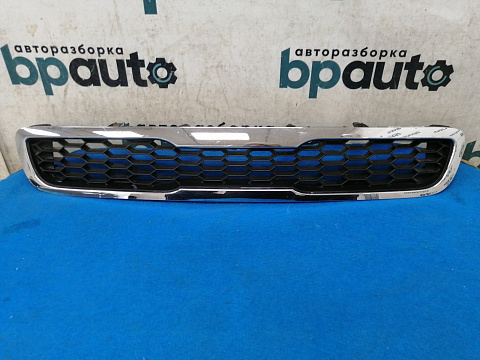Фотография детали AA028773; Решетка радиатора (86350-2K050) для Kia Soul I (2009- 2011)/БУ; Оригинал; Р1, Мелкий дефект; . Фото номер 1