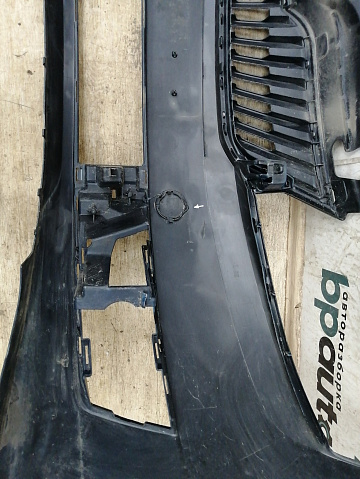 Фотография детали AA028966; Бампер передний; без паркт.; без омыват. (60U 807 217B) для Skoda Rapid/БУ; Оригинал; Р1, Мелкий дефект; . Фото номер 20