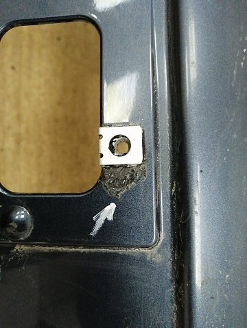 Фотография детали AA036459; Бампер передний; без паркт.; под омыват. (52119-05190) для Toyota Avensis/БУ; Оригинал; Р1, Мелкий дефект; . Фото номер 5