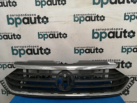 Решетка радиатора Фольксваген Polo VI Liftback 2020- 2022, б/у, фото 1
