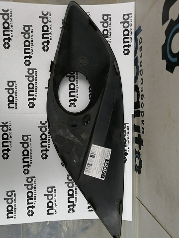 Фотография детали AA045213; Накладка ПТФ правая (13267745) для Opel Meriva B (2010 - 2014)/БУ; Оригинал; Р1, Мелкий дефект; . Фото номер 4