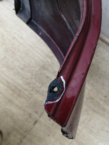 Фотография детали AA041254; Бампер задний; под паркт. (8200911893) для Renault Sandero I (2009-2014)/БУ; Оригинал; Р1, Мелкий дефект; . Фото номер 9