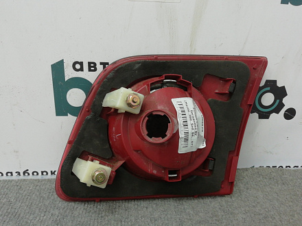 AA002802; Фонарь левый в крышку багажника, красный (BN8V513G0) для Mazda 3 BK/БУ; Оригинал; Р1, Мелкий дефект; 