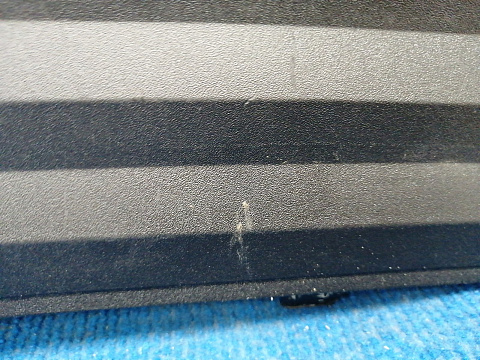Фотография детали AA036476; Накладка заднего бампера верхняя (15203818) для Cadillac Escalade III (2006-2013)/БУ; Оригинал; Р1, Мелкий дефект; . Фото номер 5