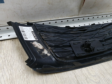 Фотография детали AA046154; Решетка переднего бампера правая; под паркт. (4K0807682) для Audi A6 C8/БУ; Оригинал; Р1, Мелкий дефект; . Фото номер 8