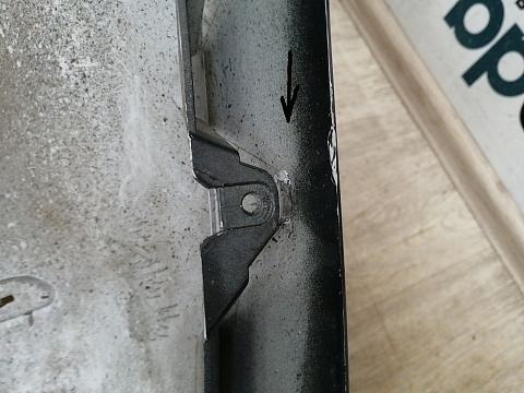 Фотография детали AA042239; Бампер задний, под хром молдинг; под паркт. (13368066) для Opel Astra J рест. HB 5D (2012 - 2015)/БУ; Оригинал; Р1, Мелкий дефект; . Фото номер 17