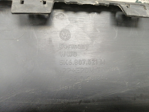 Фотография детали AA034585; Юбка заднего бампера (5K6807521M) для Volkswagen Golf VI HB 5D (2008- 2012)/БУ; Оригинал; Р1, Мелкий дефект; . Фото номер 7