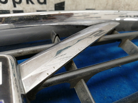Фотография детали AA032282; Решетка радиатора (30655102) для Volvo S80 II (2006-2010)/БУ; Оригинал; Р1, Мелкий дефект; . Фото номер 11