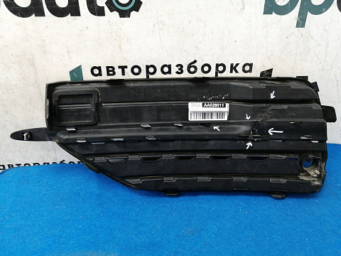Фотография детали AA028011; Решетка переднего бампера правая; под паркт. (31383442) для Volvo XC90 II (2014-2019)/БУ; Оригинал; Р1, Мелкий дефект; . Фото номер 2
