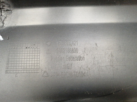 Фотография детали AA039649; Бампер задний; под паркт. (1ZU 807 421) для Skoda Octavia II рест. Liftback (2008-2013)/БУ; Оригинал; Р2, Удовлетворительное; . Фото номер 15