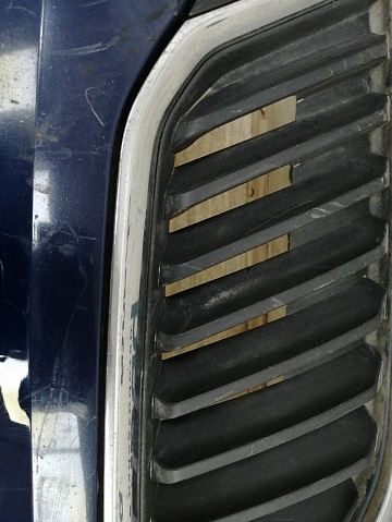 Фотография детали AA028966; Бампер передний; без паркт.; без омыват. (60U 807 217B) для Skoda Rapid/БУ; Оригинал; Р1, Мелкий дефект; . Фото номер 9