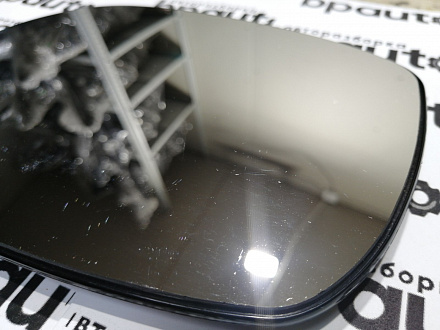 AA045098; Зеркальный элемент левый (87909-0D260) для Toyota Yaris/БУ; Оригинал; Р1, Мелкий дефект; 