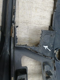 AA045691; Бампер передний; без паркт.; под омыват. (1T0 807 221 M) для Volkswagen Touran II (2010-2015)/БУ; Оригинал; Р1, Мелкий дефект; 