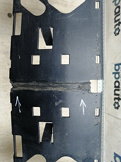 AA045640; Бампер передний; под паркт.; под омыват. (4G8 807 437) для Audi A7 I Sportback (2010-2014)/БУ; Оригинал; Р1, Мелкий дефект; 