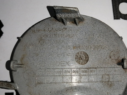 AA045025; Заглушка букс. крюка заднего бампера (13238745) для Opel Insignia/БУ; Оригинал; Р1, Мелкий дефект;