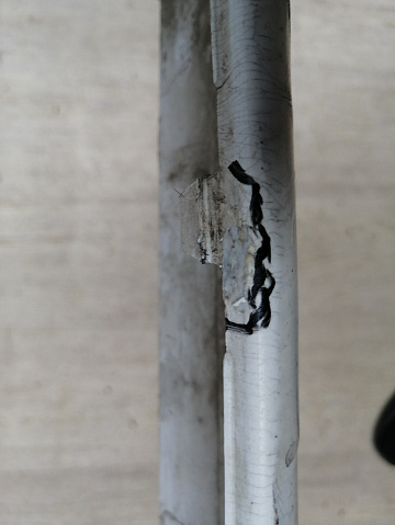 Фотография детали AA046124; Бампер передний; под паркт.; без омыват. (BS71-17757-A) для Ford Mondeo/БУ; Оригинал; Р1, Мелкий дефект; . Фото номер 6