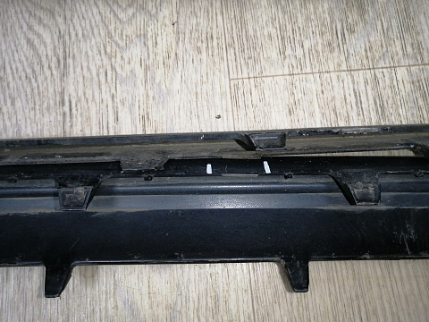 Фотография детали AA045038; Бампер передний; под паркт.; без омыват. (3G0807221) для Volkswagen Passat/БУ; Оригинал; Р1, Мелкий дефект; . Фото номер 22