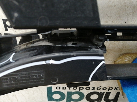 Фотография детали AA031007; Решетка переднего бампера (3G0853677A) для Volkswagen Passat/БУ; Оригинал; Р2, Удовлетворительное; . Фото номер 17