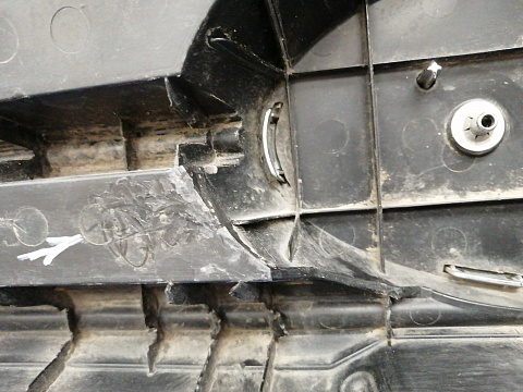 Фотография детали AA039455; Решетка радиатора (86350-BW000) для Hyundai Creta II (2021-н.в.)/БУ; Оригинал; Р2, Удовлетворительное; . Фото номер 19