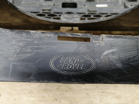 Фотография детали AA032918; Бампер передний; под паркт.; под омыват. (GJ32-17F003-A) для Land Rover Range Rover Evoque I рест. (2015 - 2018)/БУ; Оригинал; Р1, Мелкий дефект; . Фото номер 27