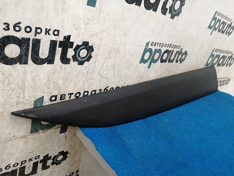 Фотография детали AA035748; Накладка на дверь передняя правая (87724-2S000) для Hyundai IX35/БУ; Оригинал; Р1, Мелкий дефект; . Фото номер 2