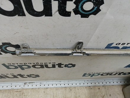 AA044559; Молдинг порога левый, хром (75858-33010) для Toyota Camry 50 (2012 — 2014)/БУ; Оригинал; Р0, Хорошее; 