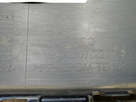 AA044411; Бампер передний; под паркт.; под омыват. (3AA807221) для Volkswagen Passat/БУ; Оригинал; Р1, Мелкий дефект; 