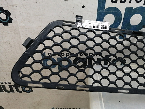 Фотография детали AA045493; Решетка переднего бампера, AMG (A2128851253) для Mercedes-Benz E-klasse W212 S212/БУ; Оригинал; Р1, Мелкий дефект; . Фото номер 7