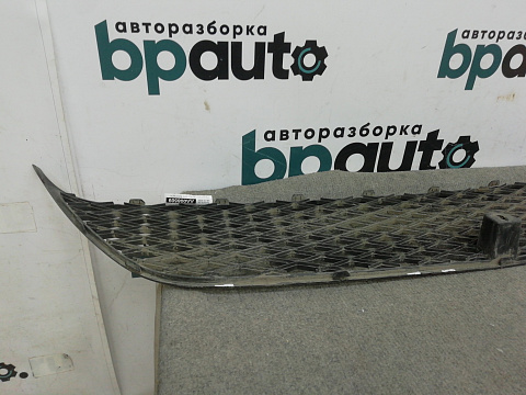 Фотография детали AA008509; Решетка переднего бампера (6402A037) для Mitsubishi Outlander II XL (2005-2009)/БУ; Оригинал; Р1, Мелкий дефект; . Фото номер 6