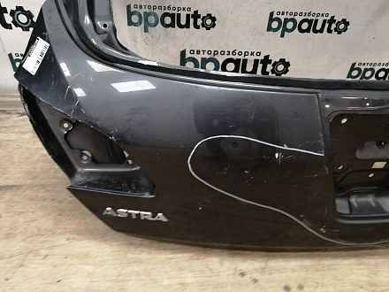 AA038148; Крышка багажника (13288625) для Opel Astra/БУ; Оригинал; Р3, Под восстановление; 
