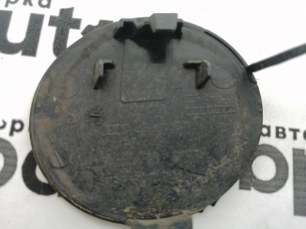 AA045649; Заглушка буксир. крюка переднего бампера (4G0 807 241) для Audi A6 C7/БУ; Оригинал; Р1, Мелкий дефект; 