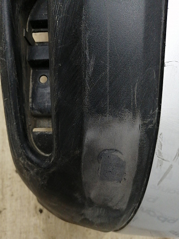 Фотография детали AA021105; Бампер задний; без паркт. (85022-4CN0H) для Nissan X-Trail III (T32) (2013-2018)/БУ; Оригинал; Р1, Мелкий дефект; . Фото номер 4