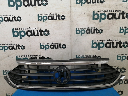Решетка радиатора Фольксваген Polo VI Liftback 2020- 2022, б/у, фото 1