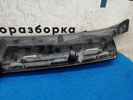 AA028582; Решетка радиатора (BM51-8200-C) для Ford Focus/БУ; Оригинал; Р2, Удовлетворительное; 