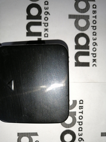 Фотография детали AA045311; Заглушка буксир.крюка переднего бампера (51117033700) для BMW 5 серия Е60 Е61/БУ; Оригинал; Р1, Мелкий дефект; . Фото номер 5