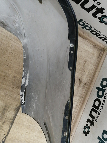 Фотография детали AA038259; Бампер задний; под паркт. (8M51-F17906-ACW) для Ford Focus II Sedan рест. (2007- 2011)/БУ; Оригинал; Р1, Мелкий дефект; . Фото номер 8