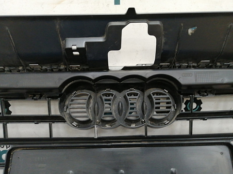 Фотография детали AA043249; Решётка радиатора (8V5 853 651) для Audi A3 III (8V) Sedan (2012-2016)/БУ; Оригинал; Р2, Удовлетворительное; . Фото номер 21